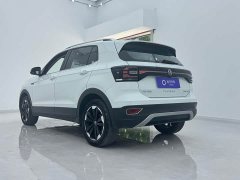 Volkswagen Touran 2023 200TSI DSG Smart Connected Edition - ფოტო 4