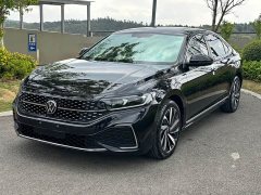 Volkswagen Passat 330TSI Starry Sky Elite - ფოტო 1
