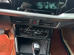 Volkswagen Passat 330TSI Starry Sky Elite - ფოტო 12