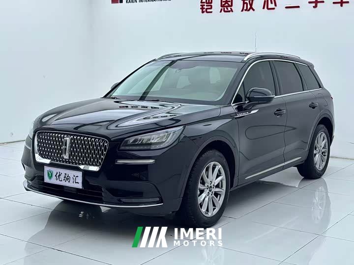 Lincoln Explorer 2.0T Two-Wheel Drive Premium