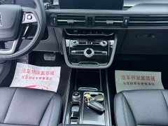 Lincoln Explorer 2.0T Two-Wheel Drive Premium - ფოტო 11