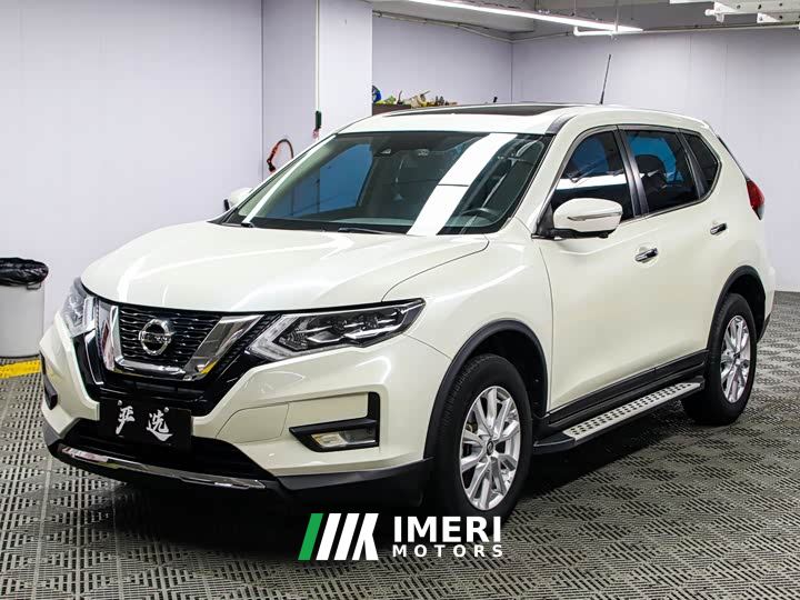 Nissan Qashqai 2.0L FWD Smart Connect Premium Edition