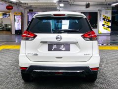 Nissan Qashqai 2.0L FWD Smart Connect Premium Edition - ფოტო 19