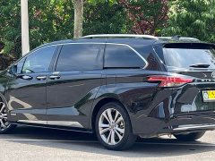 Toyota Sienna 2023 2.5L Hybrid Platinum Edition - ფოტო 6