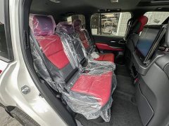 Toyota Land Cruiser (Imported) LC300 3.5T Automatic - ფოტო 15