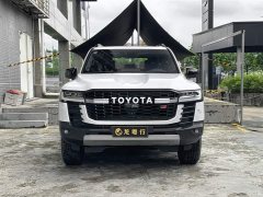 Toyota Land Cruiser (Imported) LC300 3.5T Automatic - ფოტო 2