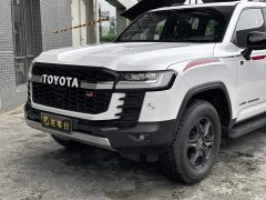 Toyota Land Cruiser (Imported) LC300 3.5T Automatic - ფოტო 6