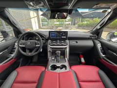 Toyota Land Cruiser (Imported) LC300 3.5T Automatic - ფოტო 9