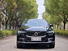 Volvo XC60 B5 AWD Smart Luxury Edition - ფოტო 2