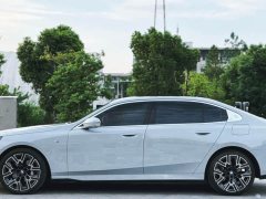 BMW 5 Series 530Li Luxury M Sport Package - ფოტო 17