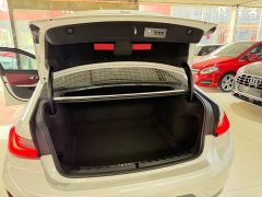 BMW 3 Series 320Li M Sport Package - ფოტო 17