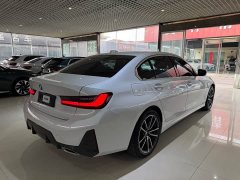 BMW 3 Series 320Li M Sport Package - ფოტო 4