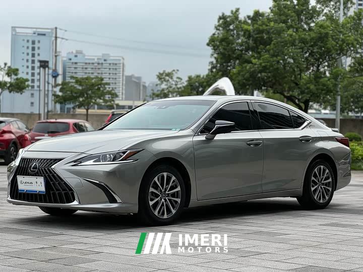 Lexus ES 260 Excellence Edition