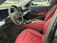 BMW 5 Series 530Li Premier M Sport Package - ფოტო 4