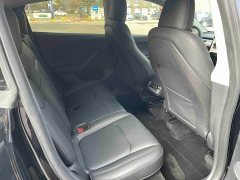 Tesla Model Y Rear-Wheel Drive - ფოტო 9