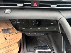 Hyundai Elantra 2022 1.5L CVT Luxury - ფოტო 14