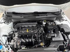 Hyundai Elantra 2022 1.5L CVT Luxury - ფოტო 17