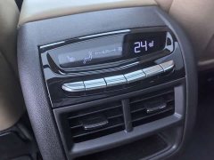 Cadillac XT5 2.0T AWD Platinum - ფოტო 9
