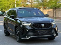 Toyota Crown Venza 2.5L HEV AWD Luxury - ფოტო 1