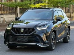 Toyota Crown Venza 2.5L HEV AWD Luxury - ფოტო 2
