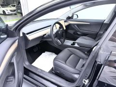 Tesla Model 3 Rear-Wheel Drive - ფოტო 4