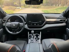Toyota Crown Venza 2024 2.0T AWD Dynamic Edition - ფოტო 8
