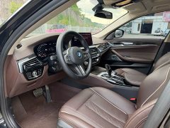 BMW 5 Series 525Li Luxury Package - ფოტო 3