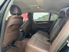 BMW 5 Series 525Li Luxury Package - ფოტო 4