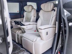 Toyota Vellfire Crown Hybrid 2.5L Executive Premier Edition - ფოტო 12
