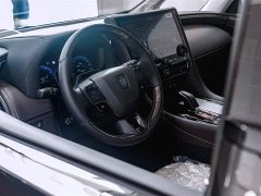Toyota Vellfire Crown Hybrid 2.5L Executive Premier Edition - ფოტო 8