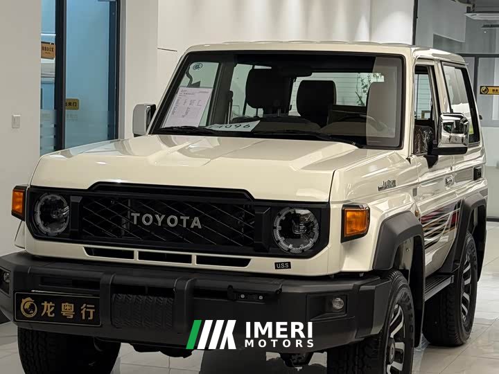 Toyota Land Cruiser (Imported) LC71 4.0L Middle East Edition - ავტომობილი ჩინეთიდან