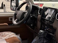 Toyota Land Cruiser (Imported) LC71 4.0L Middle East Edition - ფოტო 6