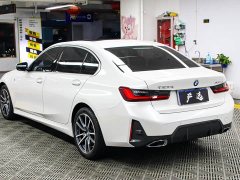 BMW 3 Series 320Li M Sport Package - ფოტო 20