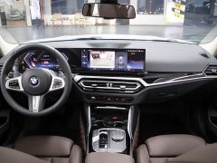 BMW 3 Series 320Li M Sport Package - ფოტო 4