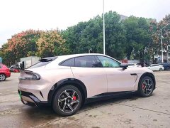 Xiaomi YU7 Four-Wheel Drive Max Edition - ფოტო 3