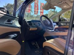Denza BYD Denza D9 DM-i 1050 Premium - ფოტო 7