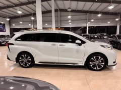 Toyota Grevias 2023 2.5L Hybrid Premium Plus Edition - ფოტო 4