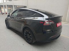 Tesla Model Y Standard Range RWD - ფოტო 6
