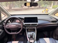 SAIC Maxus EUNIQ 5 2020 1.3T Plug-in Hybrid Premium Edition - ფოტო 7