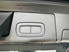 Volvo XC60 Plug-in Hybrid Long-Range AWD Smart Remote Midnight Black Edition - ფოტო 16