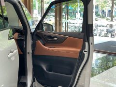 Toyota Vellfire 2024 Crown Hybrid 2.5L Executive Premier Edition - ფოტო 12