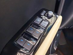 Toyota Vellfire 2021 Crown Hybrid 2.5L HV Premium Edition - ფოტო 19