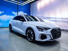 Audi A3 Facelift A3L Limousine 35 TFSI Luxury Sport - ფოტო 1