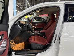 BMW 3 Series 320Li M Sport Package - ფოტო 4