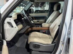 Land Rover Defender 110 P400 Dark Edition - ფოტო 4