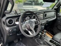 Jeep Gladiator 3.6L Overland - ფოტო 4
