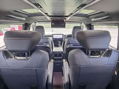 Toyota Alphard Hybrid 2.5L Premium Gold Edition - ფოტო 8