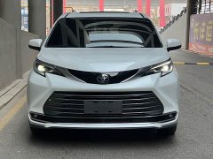 Toyota Sienna 2021 2.5L Hybrid Premium Edition - ფოტო 1