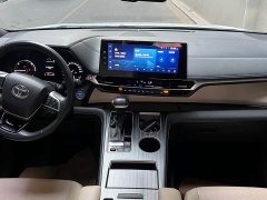 Toyota Sienna 2021 2.5L Hybrid Premium Edition - ფოტო 11