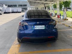 Tesla Model Y Long Range All-Wheel Drive - ფოტო 4